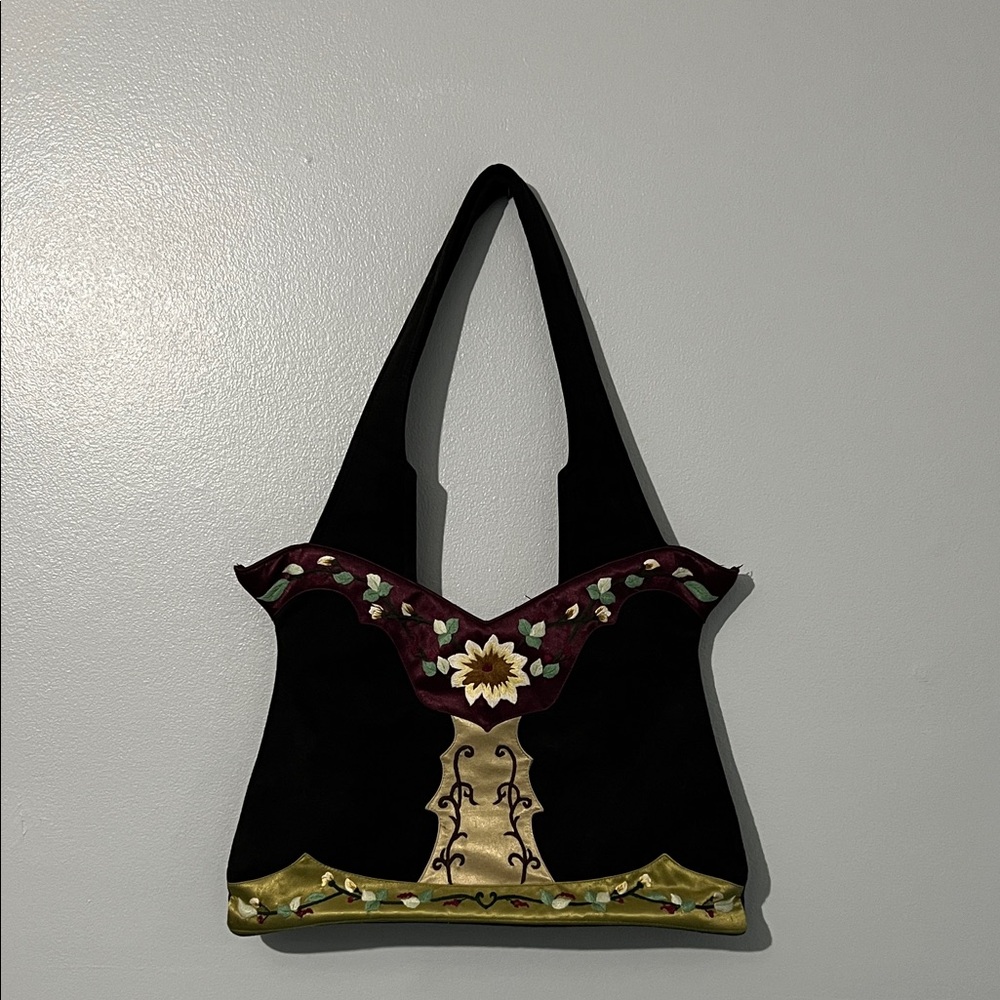 Chic Black and Gold Women's Shoulder Bag